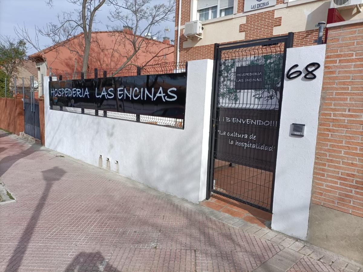 Hostal Las Encinas Villaviciosa de Odón Exterior photo
